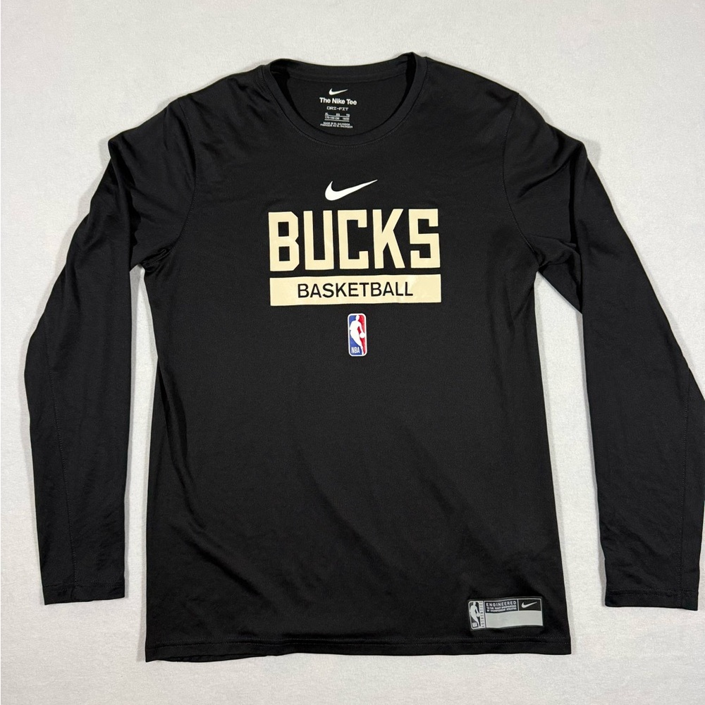 Nike NBA Milwaukee Bucks Basketball Long Sleeve Tee - Black & Cream